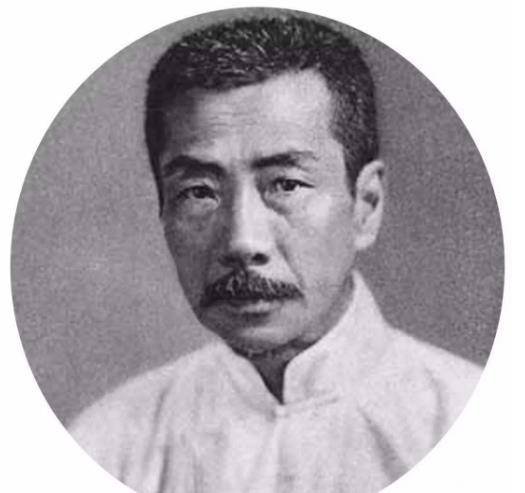 《朝花夕拾》,《呐喊》,《彷徨》,《鲁迅文集》都是他的代表作.
