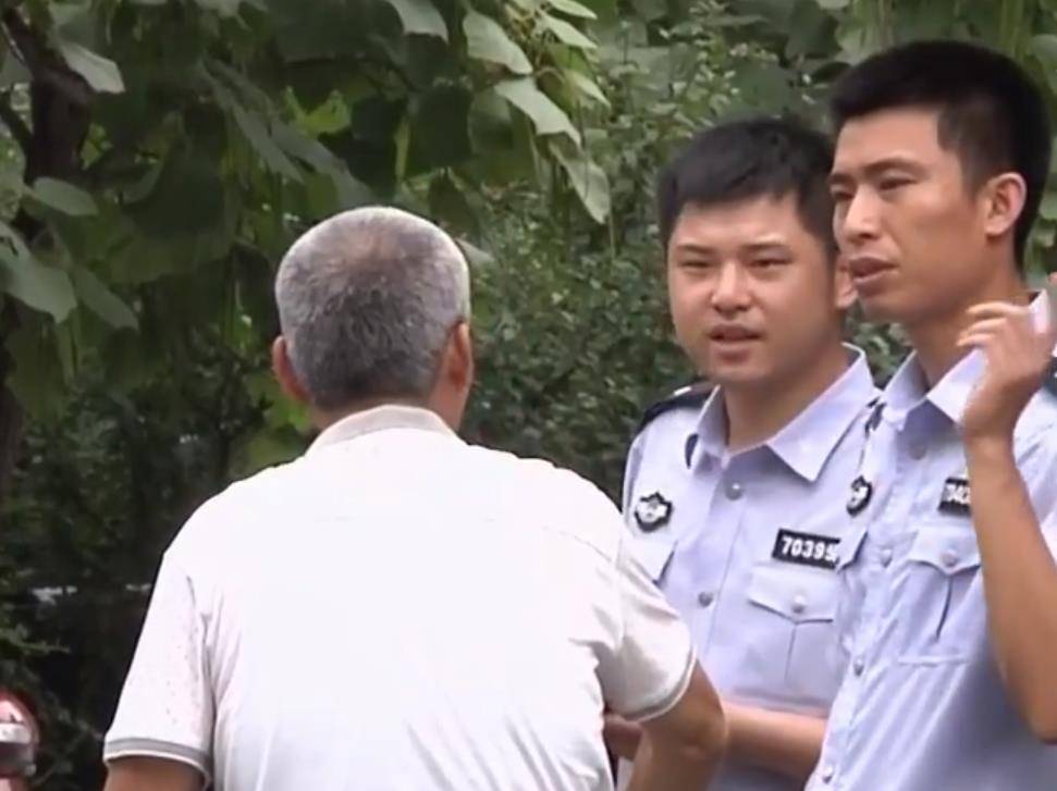 原创            2015年，辽宁老人将162万现金藏在床底，回家后发现被偷-2015年度福布斯中国原创文学风云榜