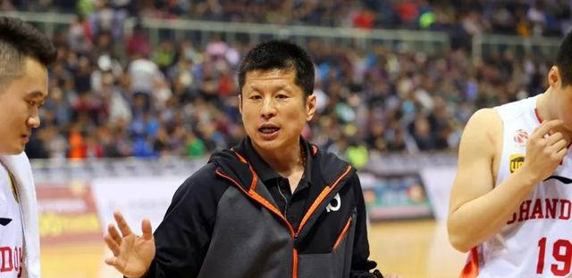 山东高速篮球:换帅不断,逍遥王重回座椅