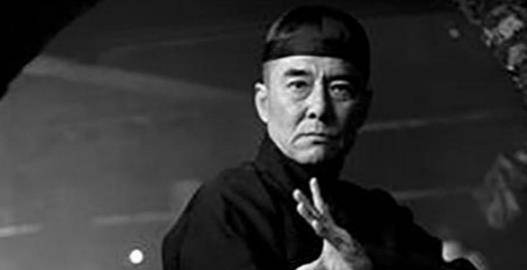 清朝最后一位大内高手,张作霖拿枪都威胁不了他,名字听着很耳熟