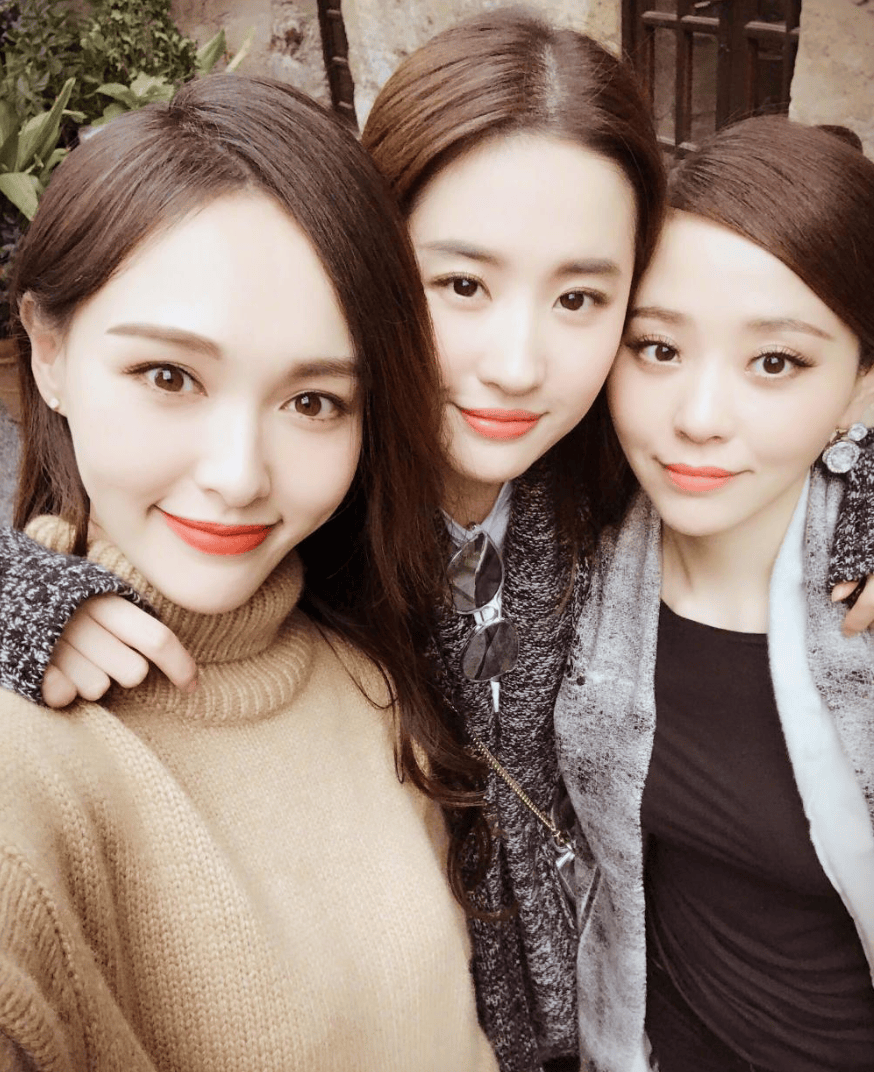 麒麟臂,水桶腰,大象腿,"神颜"刘亦菲走下神坛了?