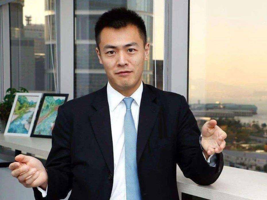 刘銮雄之子刘鸣炜:不买豪车,不买别墅,上相亲节目被灭灯