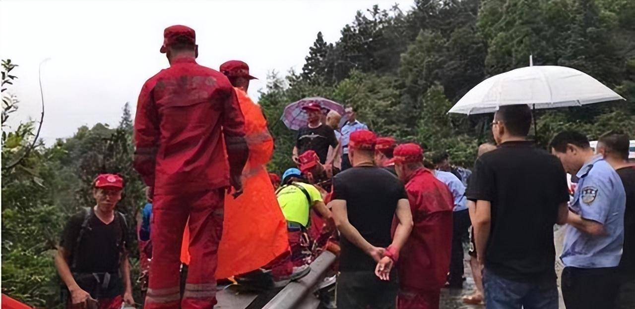 乘车遇害,生命最后一刻曾呼救,1年后司机执死刑_赵女士_赵培辰_小时
