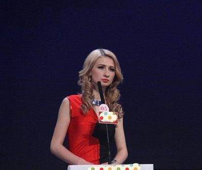 三,热衷于综艺荒废学业,被迫退学乔丽娅不仅仅拥有外貌更是一个有智慧