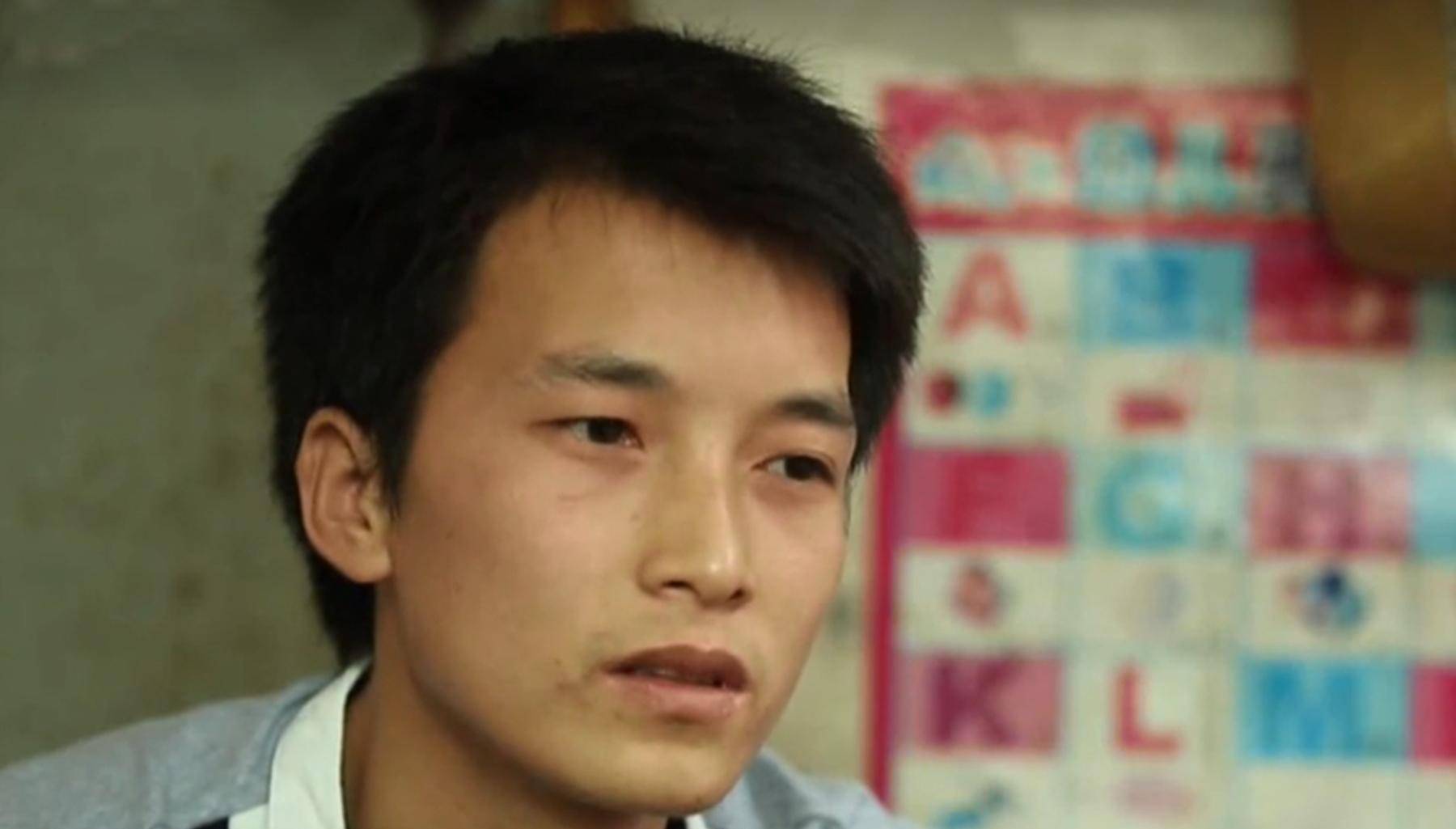 被电身亡,家属将路边商户告上法庭,法院咋判_陈爱群_陈黎明_母亲