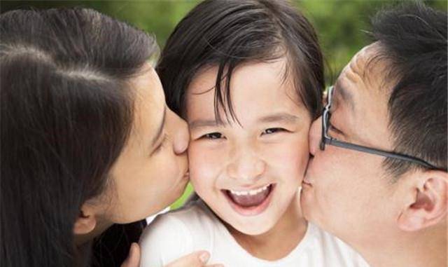 大多数老人的观念都是,女儿嫁出去,要儿子来养老.