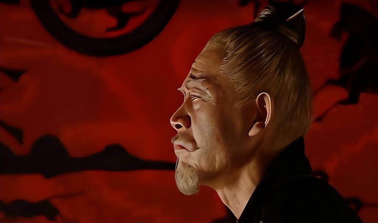 剧照:冷血帝王汉武帝公元前87年,汉武帝刘彻病重,在册立幼子刘弗陵为