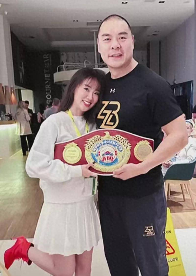 原创            张志磊老婆曝光！张志磊为拿世界拳王禁欲10年，夫妻少有肌肤之亲-拳王张志磊家乡哪里人