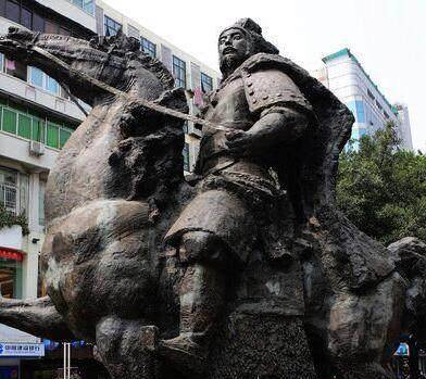 他是中国古代最牛驸马,一生很是传奇,死后被追封为皇帝
