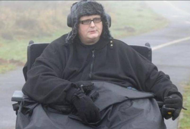 他体重曾达1016斤,被两任女友抛弃,医生:死后得去屠宰场火化