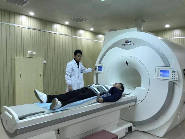 从检查原理上看,月经期间进行磁共振检查并不会对女性身体产生特殊的