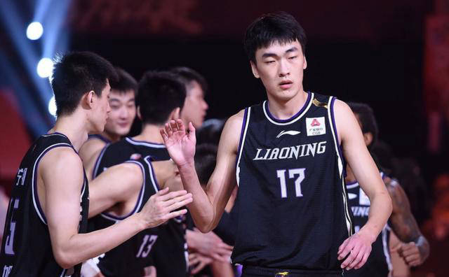 辽宁队22中14轰32 14 惨败阿尔利雅得