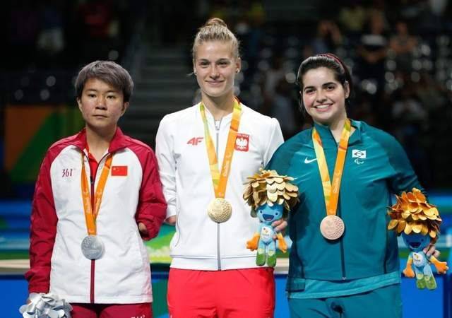 踢足球玩滑板,巴西姑娘身残志坚,靠乒乓球打进巴黎奥运会