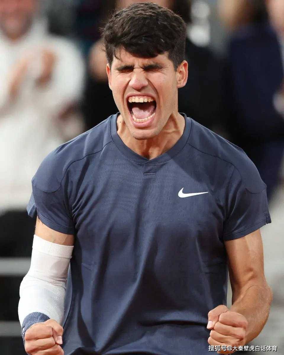 五盘险胜紫薇,连创多项纪录_列夫_兹维_决赛