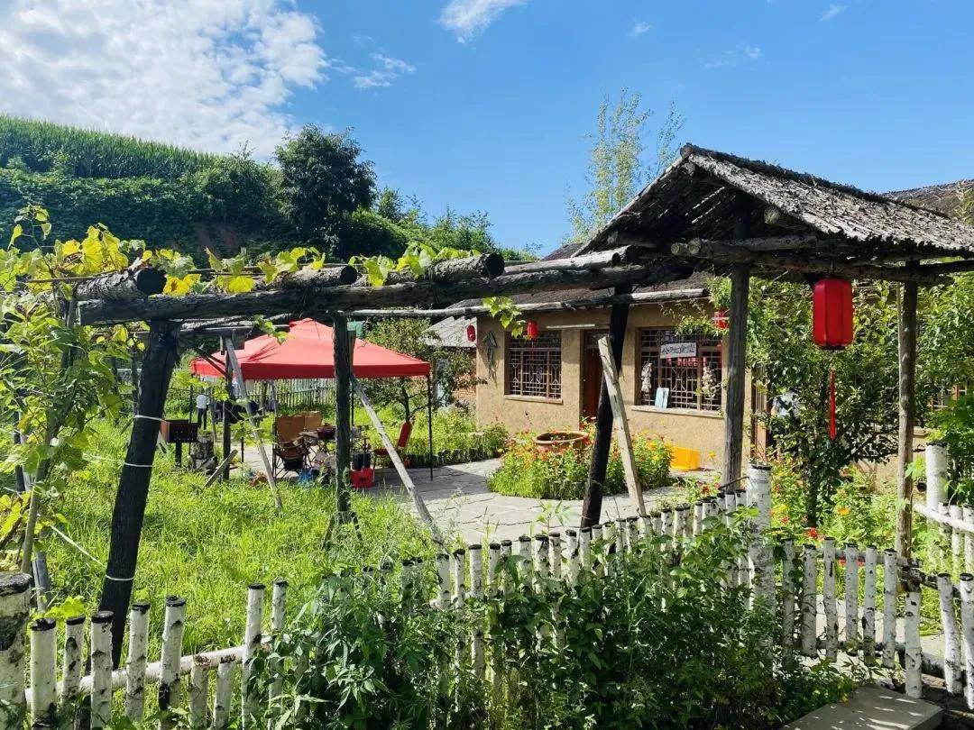 隐藏在山水间的民宿客栈_自由_生活_集安