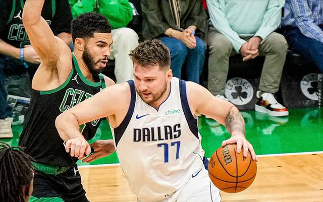 nba总决赛:东部领头羊凯尔特人大比分2-0领先,独行侠遭逆转