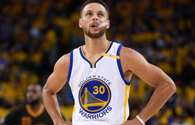 现代篮球与80年代风格的对比:技术型球员兴起_史蒂芬·库里_时代_1