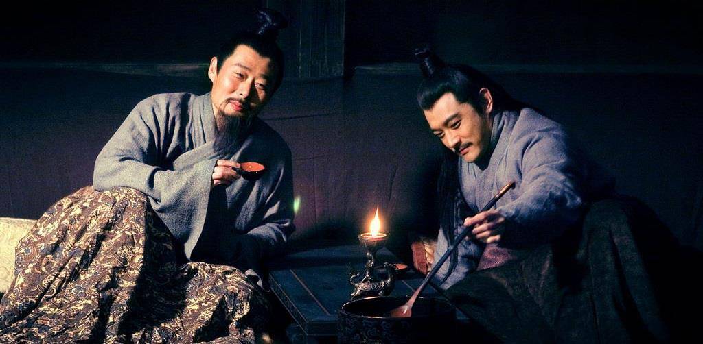 杜甫和黄庭坚跨越时空的对话,都在一杯酒里了