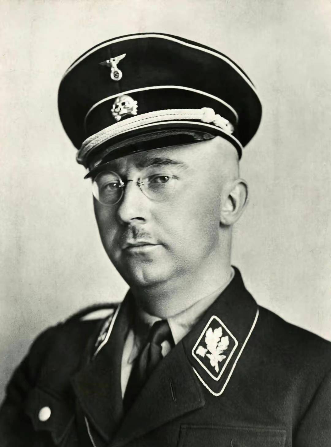 阿道夫希特勒照片45岁图片