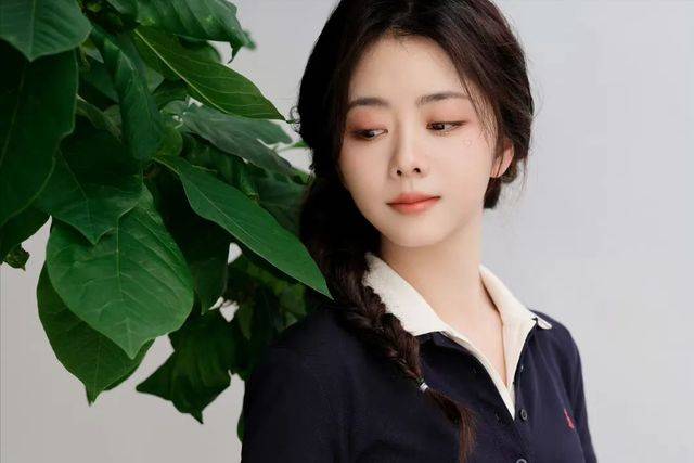 谭松韵:娱乐圈的"甜妹"还是"隐藏女王"?