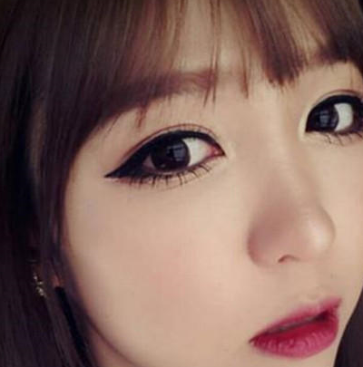 齐刘海_颜色_衣服