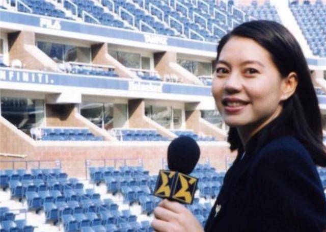 38年前那个叛逃美国的网球天才,今态度大变,高调回国只为捞金_胡娜