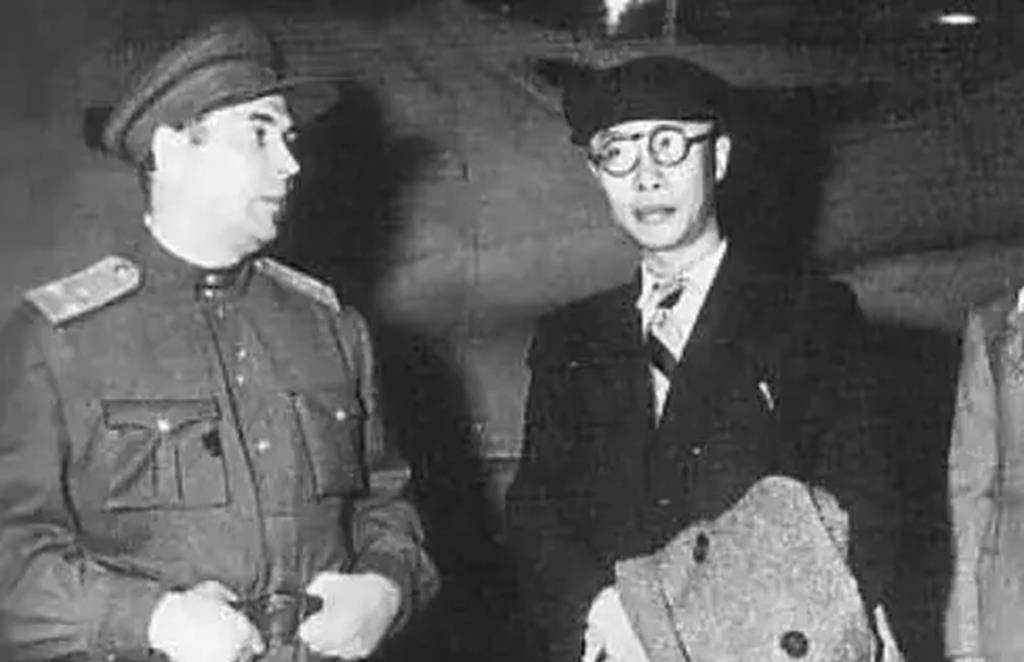末代皇帝在苏联囚禁的生活究竟怎么样?1945年8月16日溥仪被抓获