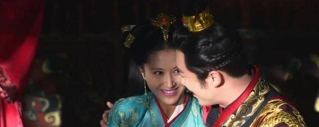 郑袖会嫌弃楚王身上的味道吗,她初入宫时的回答,注定她会成王后_女子