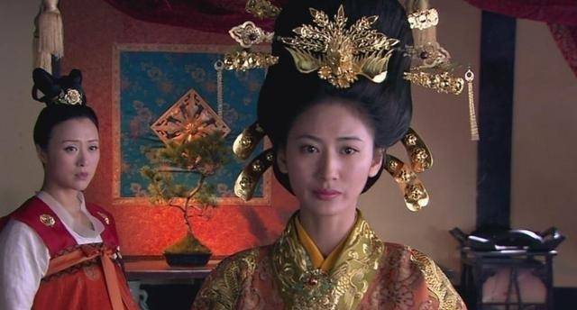 鞋子价值千金,衣服洗过不穿,这样的长孙皇后为何被称"俭约"