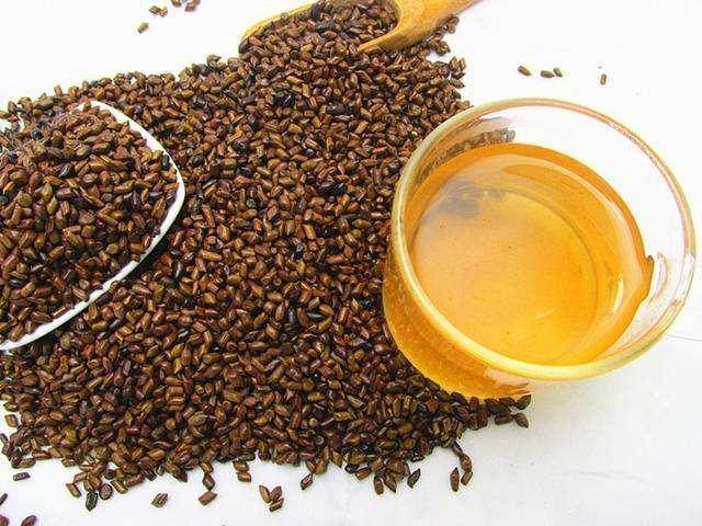 肝好不好看眼睛就知道,白开水加"它",肝脏一天比一天好