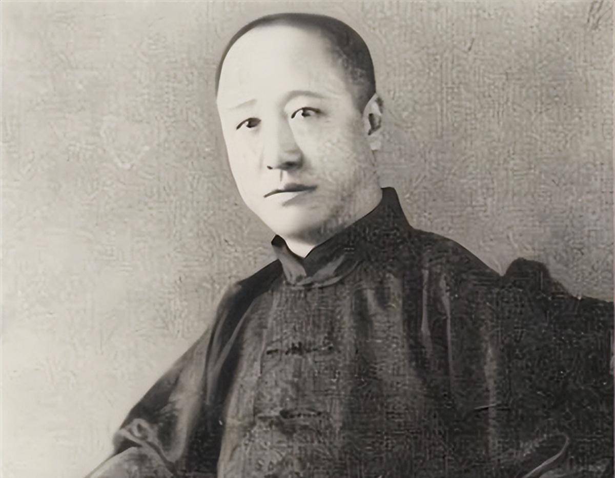 哥哥是皇帝,伯父是光绪,奶奶是慈禧,溥任却低调的活到2015年_溥仪