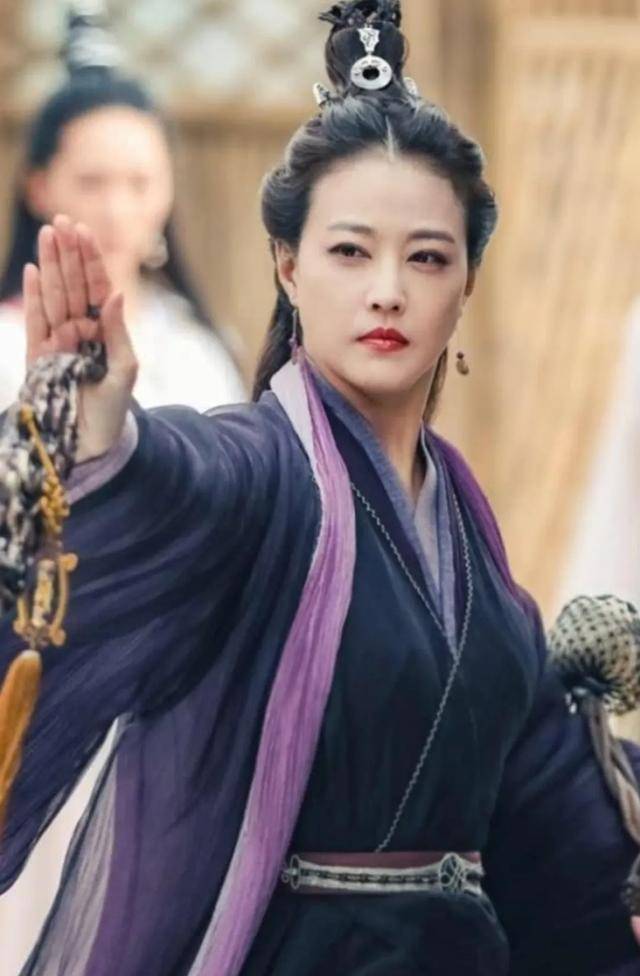 屠狮大会后,周芷若辞去峨眉派掌门之位后,去了什么地方?