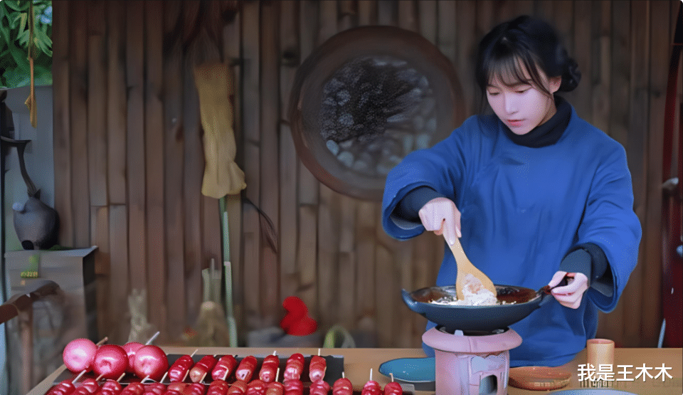 2016年12月我在黄冈师范学院考点考完了,那天真冷,下雪了,漫天雪花,我