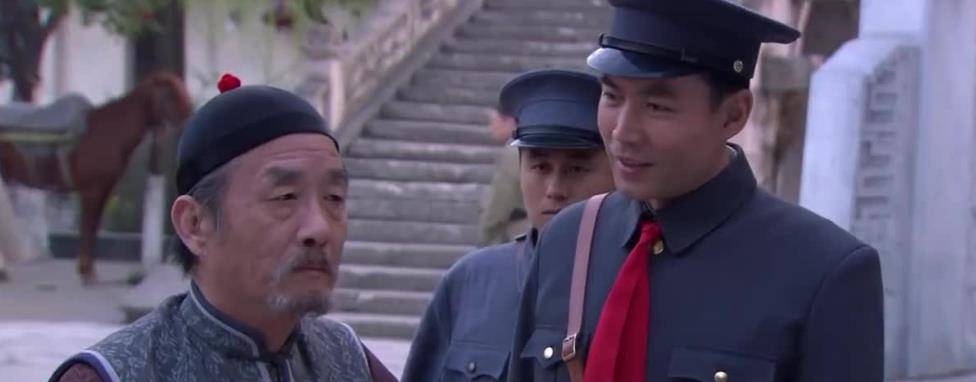 因为胡之杰之前的经历再加上他为人谦和有礼,在家