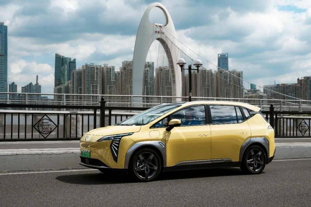 绿色征途:新能源汽车如何改写未来出行与可持续发展的新篇章?