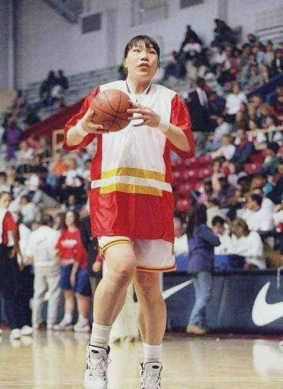 中国女篮历史地位最显赫的10大球星,郑海霞及苗立杰牵头榜单