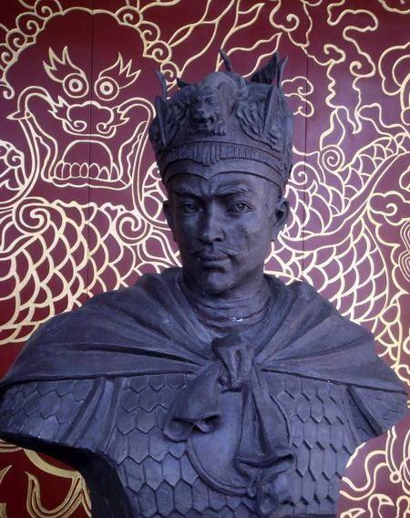 他,忠王李秀成的儿子,被曾国藩收养,却成国学大师陈寅恪的叔叔