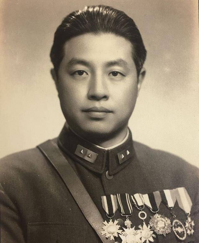 戴老板最喜欢的手下,老蒋侍从室主任,有一个孙女是著名音乐人