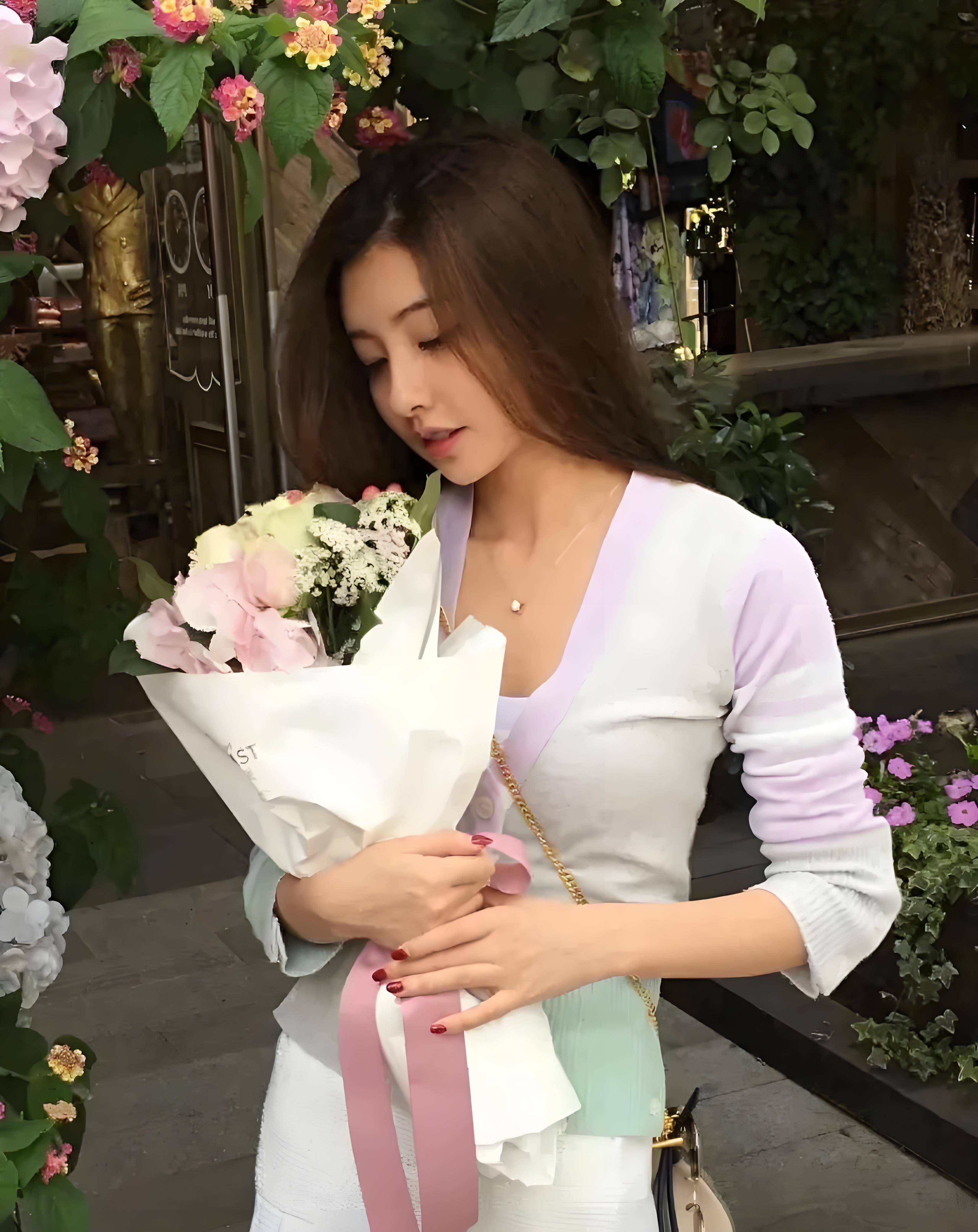 王思聪前女友豆得儿罕见发声:分手多年,为何仍被"鞭尸"