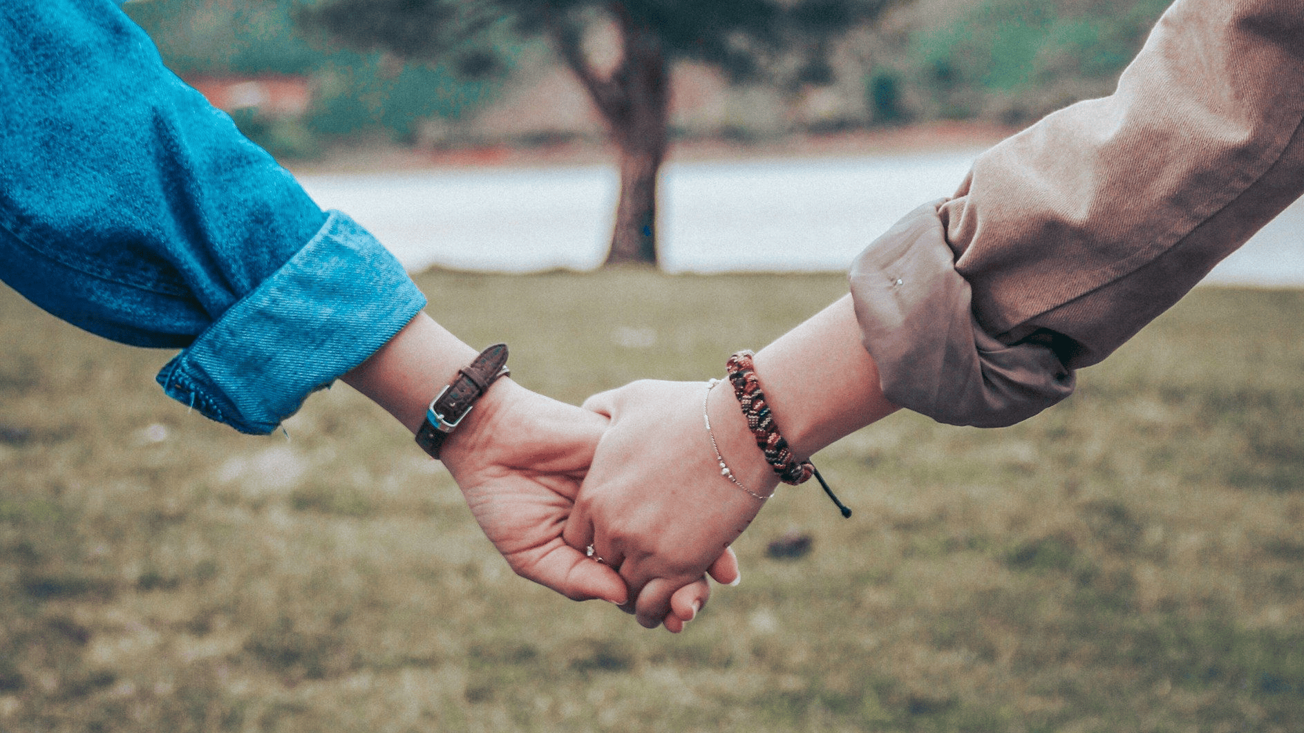 情感迷雾:明明互有好感,为何暧昧总是无法转正为爱情?