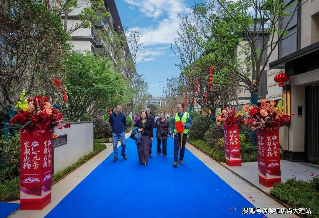 昆明宝能滇池九玺售楼部电话_ 宝能滇池九玺售楼处电话-营销中心电话