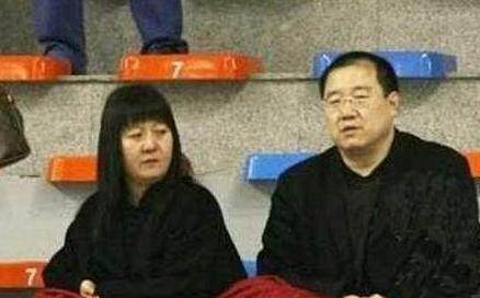 "小品女王"宋丹丹婚内不忠诚第一人!现任老公身价百亿背景显赫