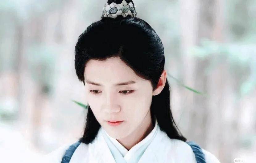 我个人其实很喜欢鹿晗这个北京爷们儿.但是喜欢归喜欢,演技归演技.