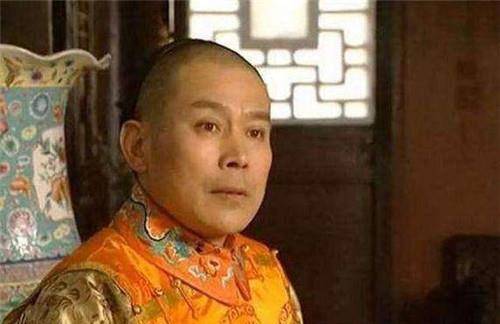 康熙将他圈禁家中26年,为解闷娶13个老婆,生29个孩子,他是谁?