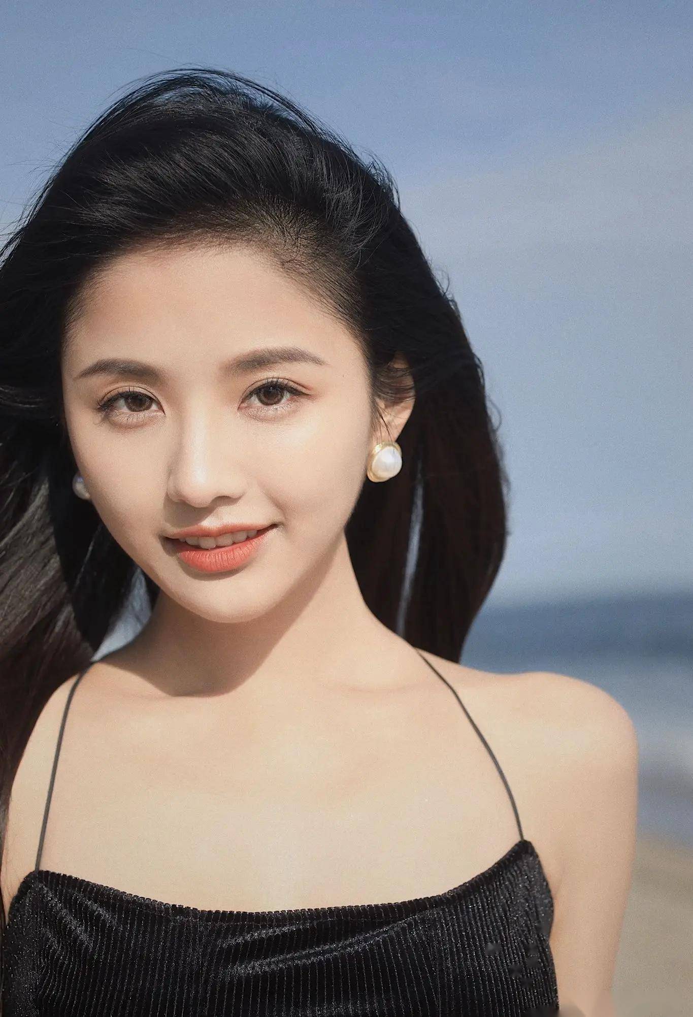 写真曝光,美貌惊艳全场!