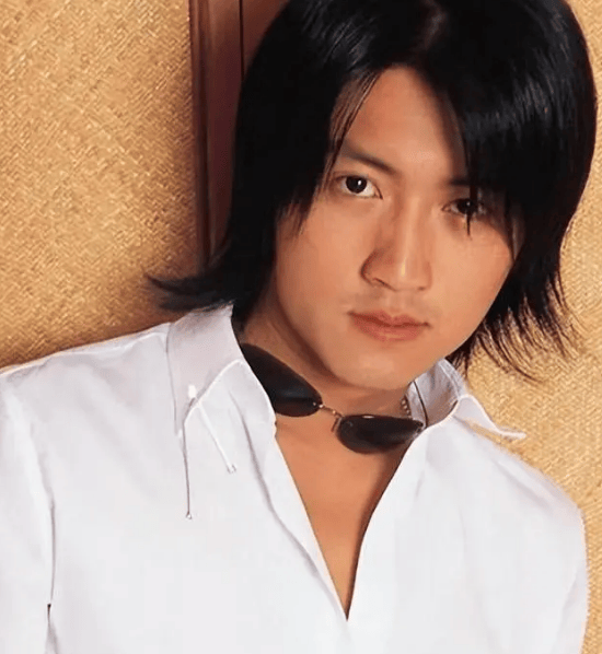 把目光从谢霆锋身上移一移,看到张柏芝现状才明白得王菲为何能赢