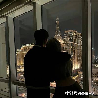 情侣背影真人头像很有感觉_幸福感爆棚高级情头图片