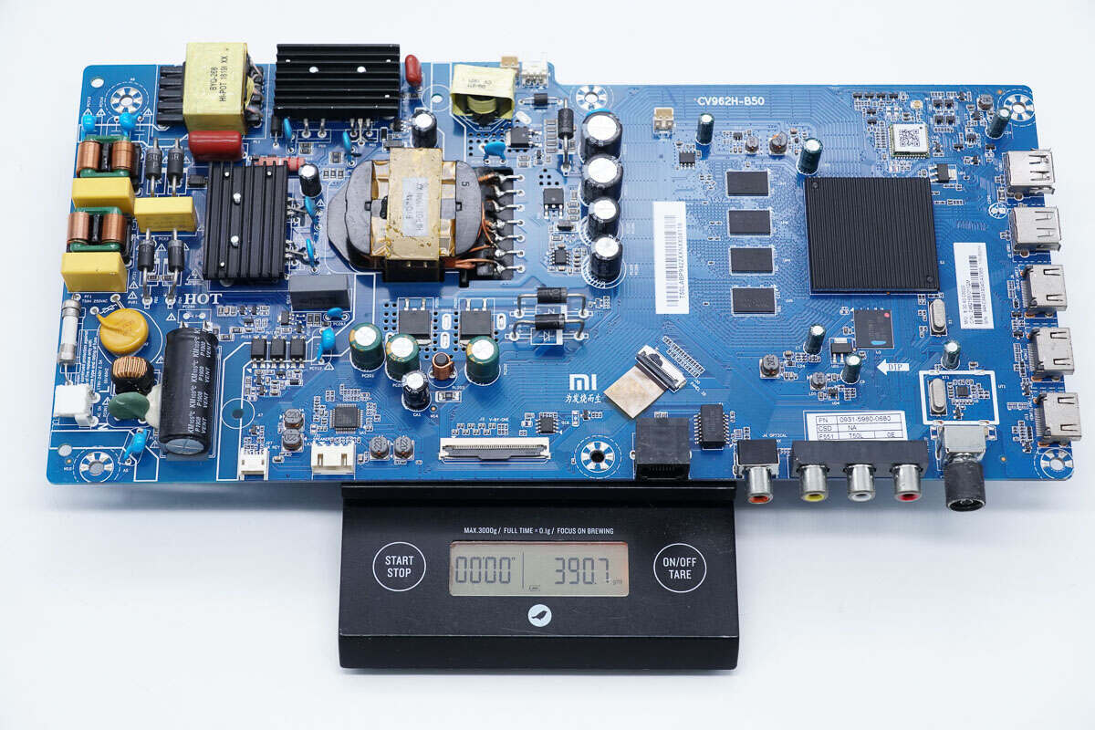 小米电视机主板做工如何?拆解一款看看