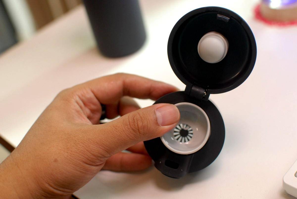 米家弹盖保温杯:一键操作,优雅随行,温暖每一刻