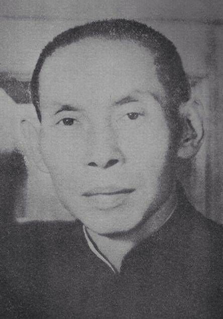 杜月笙一生大起大落,晚年遇到神人算命:生死相依,如今